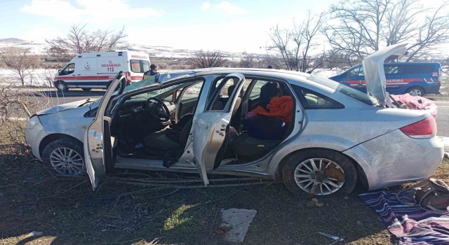 Elazığda trafik kazası: 2 yaralı