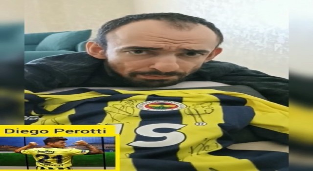 Engelli taraftardan duygulandıran hareket: İmzalı formasını depremzedeler için satışa çıkardı