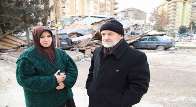Enkaz altında kalmaktan dakikalarla kurtuldular
