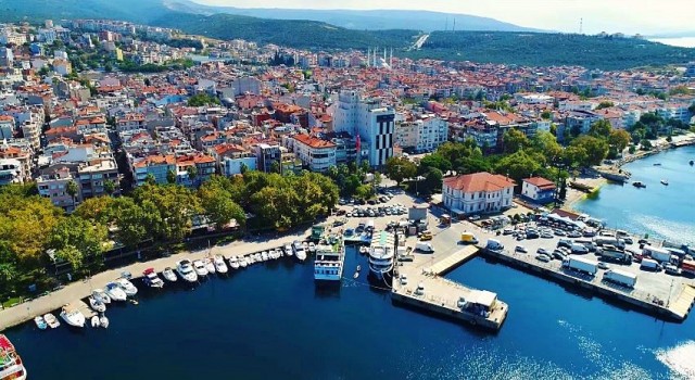 Erdekin nüfusu bir önceki yıla göre düştü