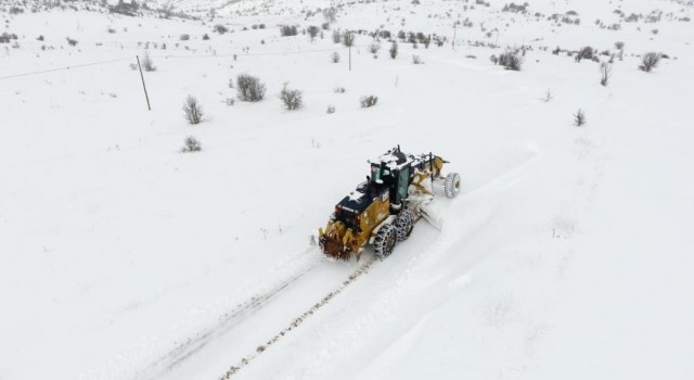 Erzincanda kardan 56 köy yolu ulaşıma kapalı