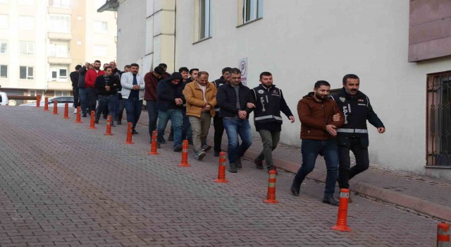 Eş zamanlı 15 adrese ‘kaçakçılık operasyonu: 10 gözaltı