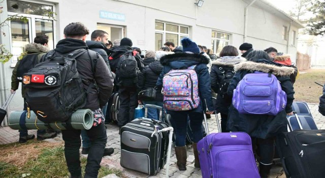 Eskişehir adliyesinden 60 personel Adıyamana gitti