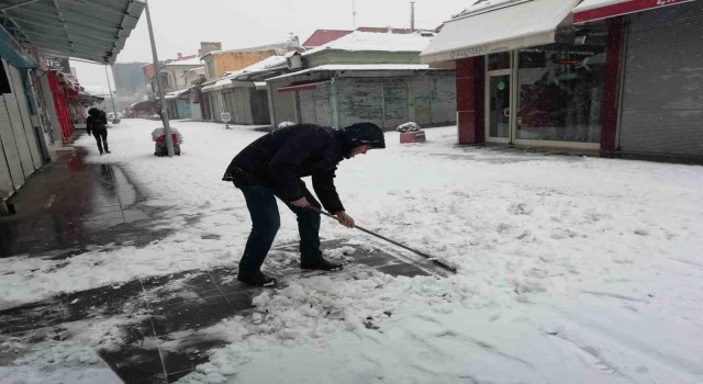 Eskişehir bembeyaz oldu
