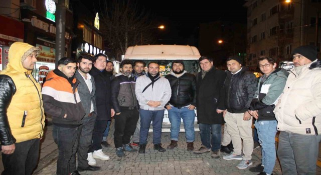 Eskişehirdeki Afganistanlılar deprem bölgesine yardım gönderdi