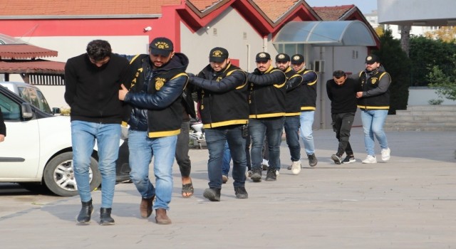Esnafı Kimliğiniz DEAŞın eline geçti diyerek 750 bin TL dolandırdılar