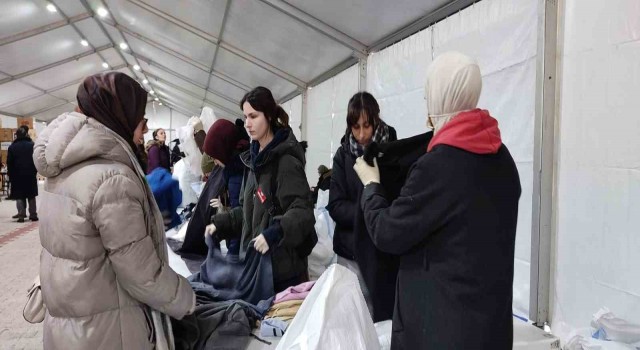 Fatihte deprem bölgelerine yardım seferberliği