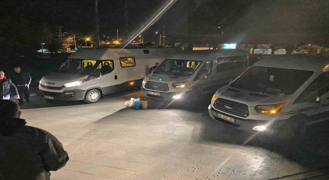 Fethiye Adalet Sarayından deprem bölgesine 25 kişilik ekip yola çıktı