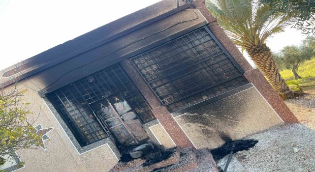 Filistindeki çatışmalarda araçlar küle döndü
