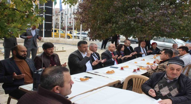 Fırat Yılmaz Çakıroğlu, Salihlide anıldı