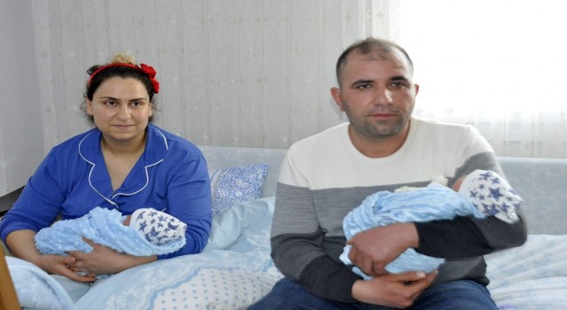 Gaziantepli depremzede çiftin Fethiyede ikizleri dünyaya geldi