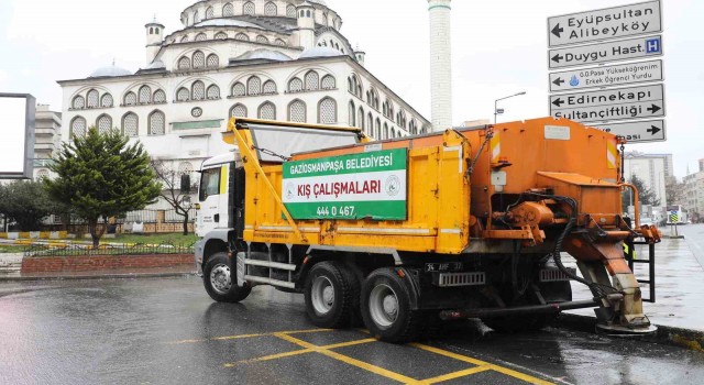 Gaziosmanpaşada ekipler karla mücadeleye hazır