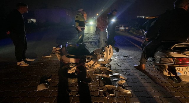 Gazipaşada otomobille motosiklet çarpıştı: 1 yaralı