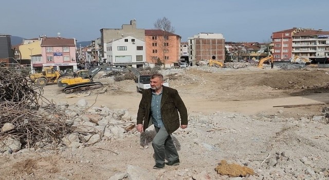 Gölcükte kentsel dönüşüm yıkımları tamamlanmak üzere