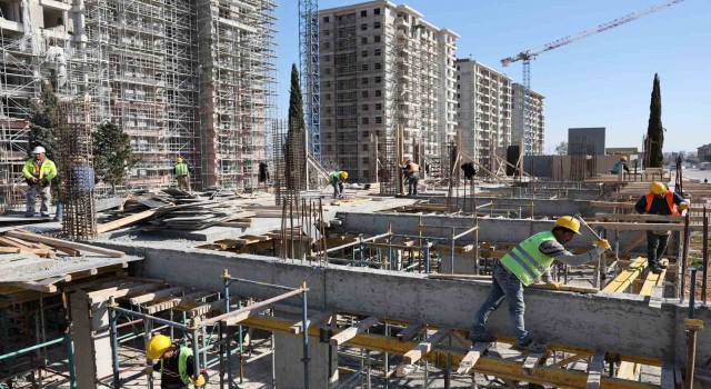 Güneş Mahallesinde 4 bloğun kaba inşaatı tamamlandı