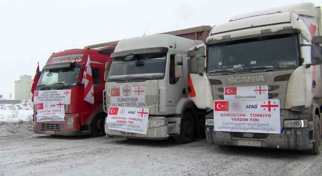 Gürcistandaki Azeri Türklerinden deprem bölgesine anlamlı yardım