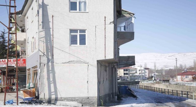 Güründe depremin bilançosu ağır oldu