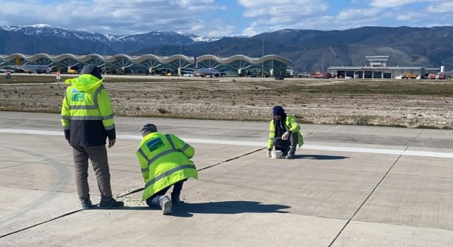 Hatay Havalimanında hummalı inşaat çalışmaları devam ediyor