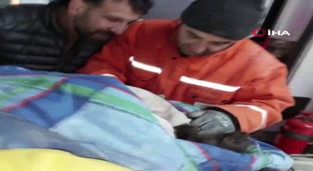 Hatayda 96 saat sonra enkaz altından çıkartılan 8 yaşındaki Asyanın ilk sözü Bismillahirrahmanirrahim oldu