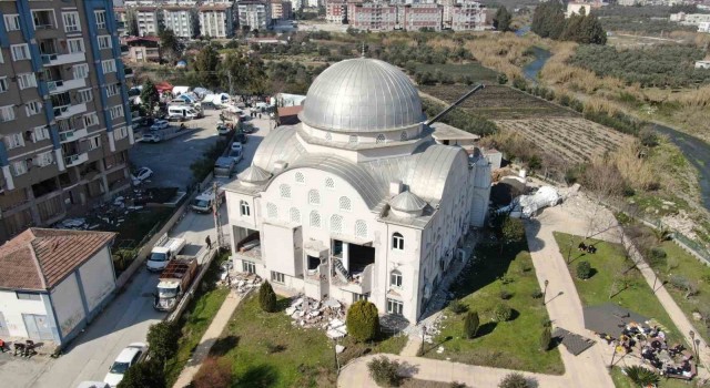Hatayda deprem sonrası camiler mahzun kaldı