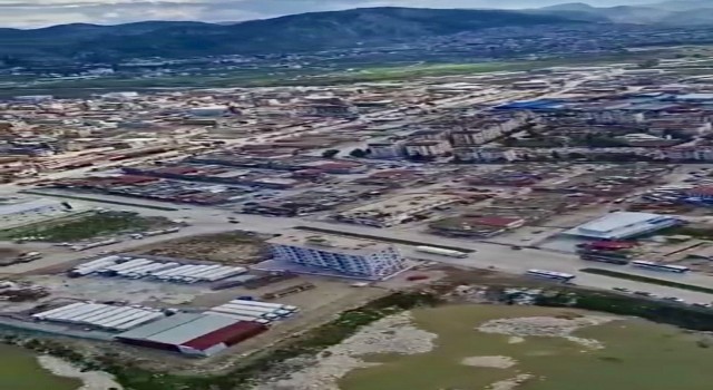 Hatayda depremin ağır bilançosu havadan helikopterle görüntülendi
