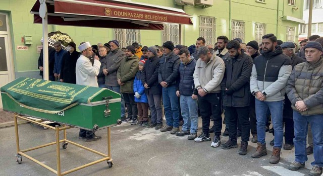 Hatayda enkaz altından çıktı, Kütahyada yangında hayatını kaybetti