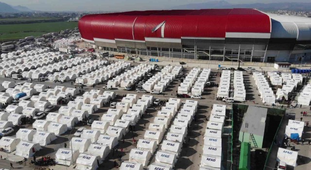 Hatayda kurulan çadır kent ve yardım merkezi havadan görüntülendi
