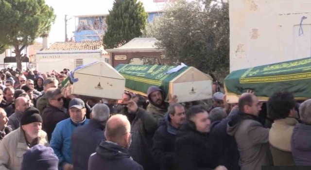 Hataydan gelen cenazeler Ayvalıkta toprağa verildi