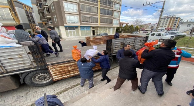 Havrandan bölgeye yardımlar aralıksız sürüyor