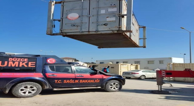Hem sağlık hizmeti veriyorlar hem de yaşam alanı oluşturuyorlar