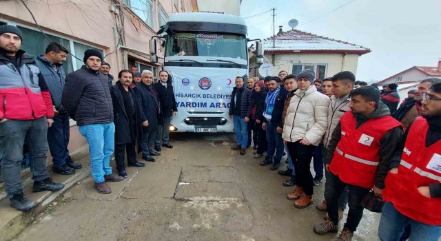 Hisarcıktan iki yardım tırı deprem bölgesine yola çıktı