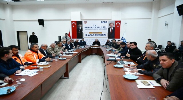 İçişleri Bakanı Soylu, Osmaniyede çalışmalar hakkında bilgi aldı