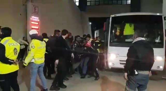 İskenderunda hırsızlık ve yağma suçu şüphelilerine saldırı