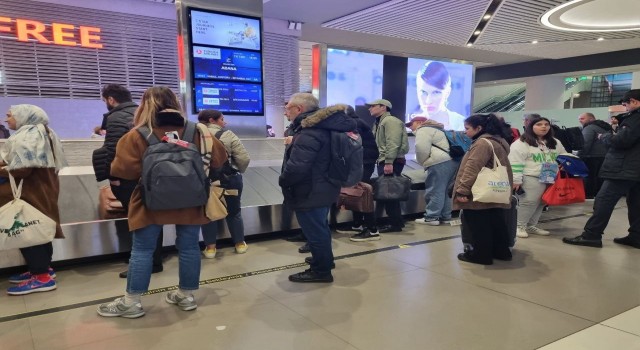 İstanbula dönüş yapan depremzedeler yaşadıklarını anlattı