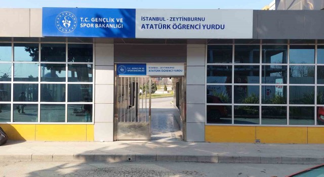 İstanbulda öğrenciler yurtları boşaltmaya devam ediyor