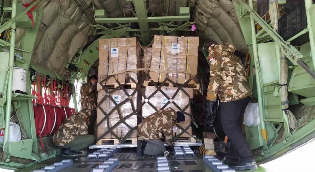 İstanbuldan deprem bölgelerine yeni yardımlar yola çıktı