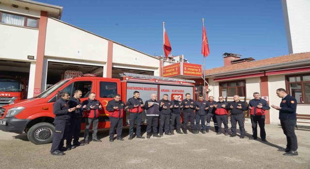 İtfaiyeciler enkazdan kurtardıkları Onuru unutamıyor: