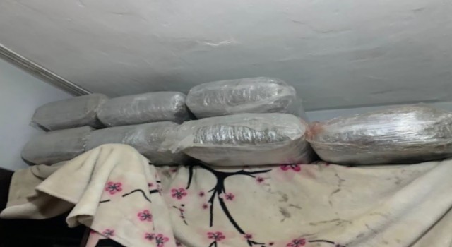 İzmirde zehir tacirlerine büyük darbe: 114 tutuklama
