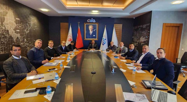 Kadooğlundan kenetleme vurgusu