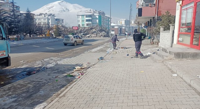 Kağıthane Belediyesi afetzedelerin sağlığı için sahada