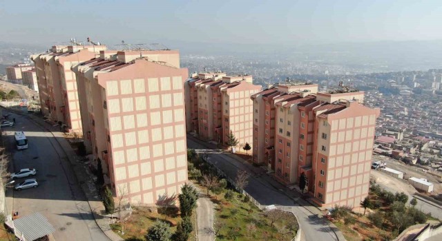Kahramanmaraşta 13 yıllık TOKİ konutları depremden sağlam çıktı, çatlak bile yok