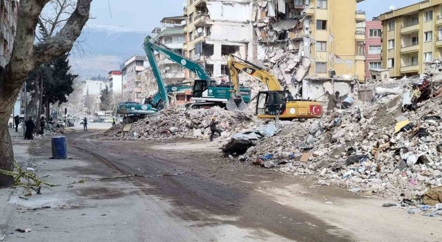 Kahramanmaraşta depremin verdiği yıkım böyle görüntülendi