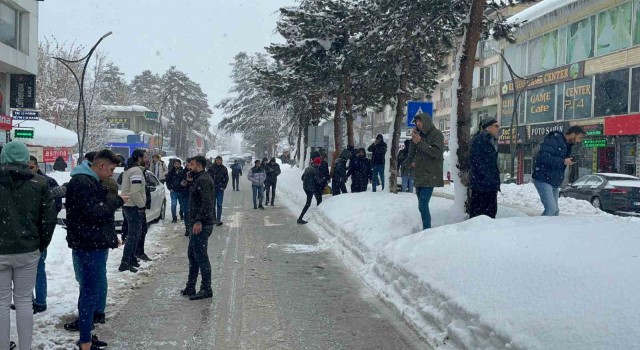 Kahramanmaraştaki 7.6 büyüklüğündeki deprem doğu illerinde de hissedildi