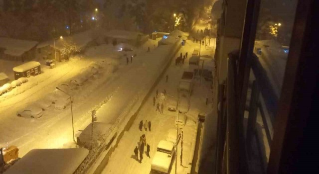 Kahramanmaraştaki deprem Bitliste de şiddetli bir şekilde hissedildi