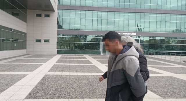 Kamyonetin gizli bölmelerine saklanan 39 kilo uyuşturucuyu Paco buldu
