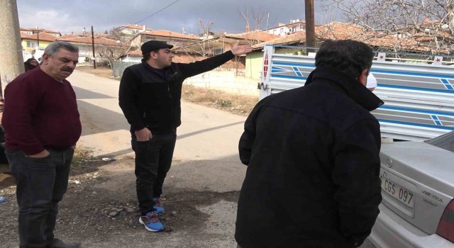 Kamyonetindeki hasarı gören öfkeli sürücüden şaşırtan istek: Yakınlarını çağırın paramı versin