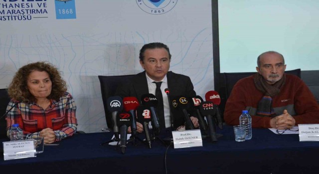 Kandilli Rasathanesi Müdürü Prof. Dr. Özener: 17 Ağustos 1999 depreminin büyüklüğüne eşit bir deprem”