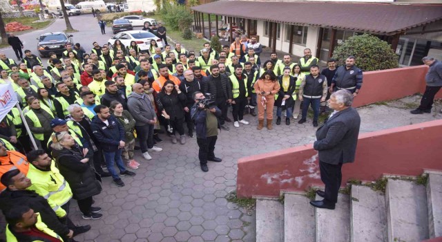 Karalar: “Milletimizin ayrım gözetmeksiniz yardım etme geleneğiyle onur duyuyorum”