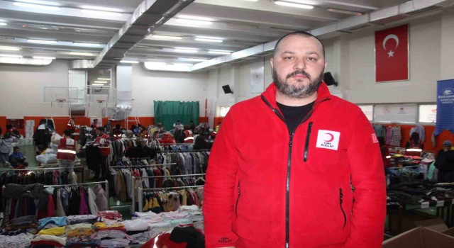 Karamanda Kızılay butik mağazası depremzedelerin ihtiyaçlarını karşılıyor