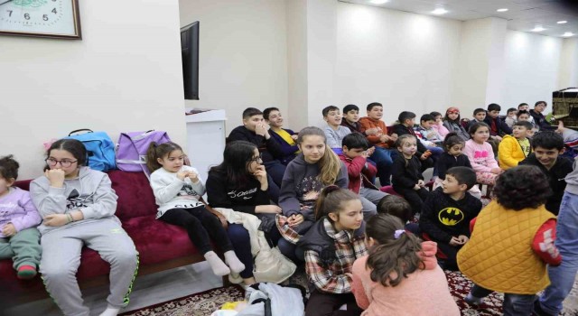 Kars Ehlibeyt Derneğinden çocuklara moral programı